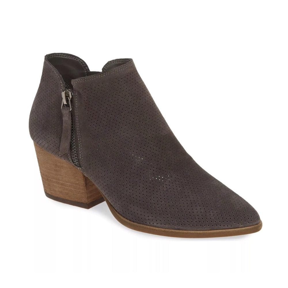 Vince Camuto Nethera Perforated Ankle Grey Suede Leather Booties sz 7.5